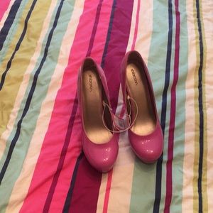 Pink 7 1/2 never worn high heels
